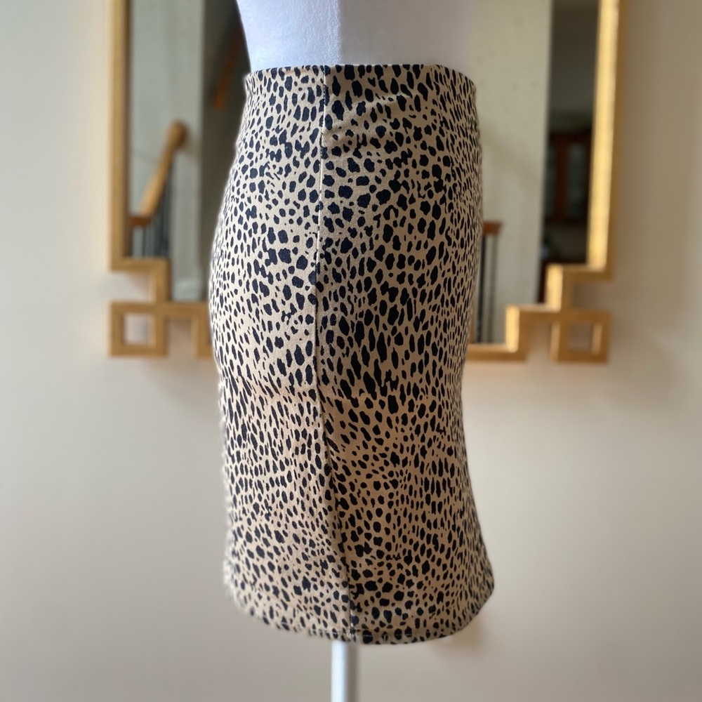 BRANDY MELVILLE Leopard Print Mini Skirt- FITS SIZE Small / Junior 3 - Picture 3 of 11